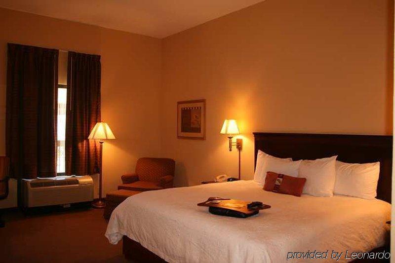 Hampton Inn Troy Room photo